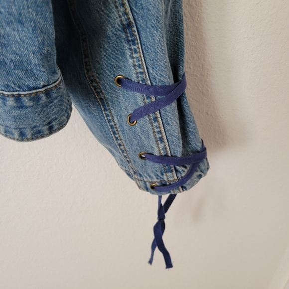 A LOVE A Oversized Cropped Jean Jacket - Picture 6 of 9